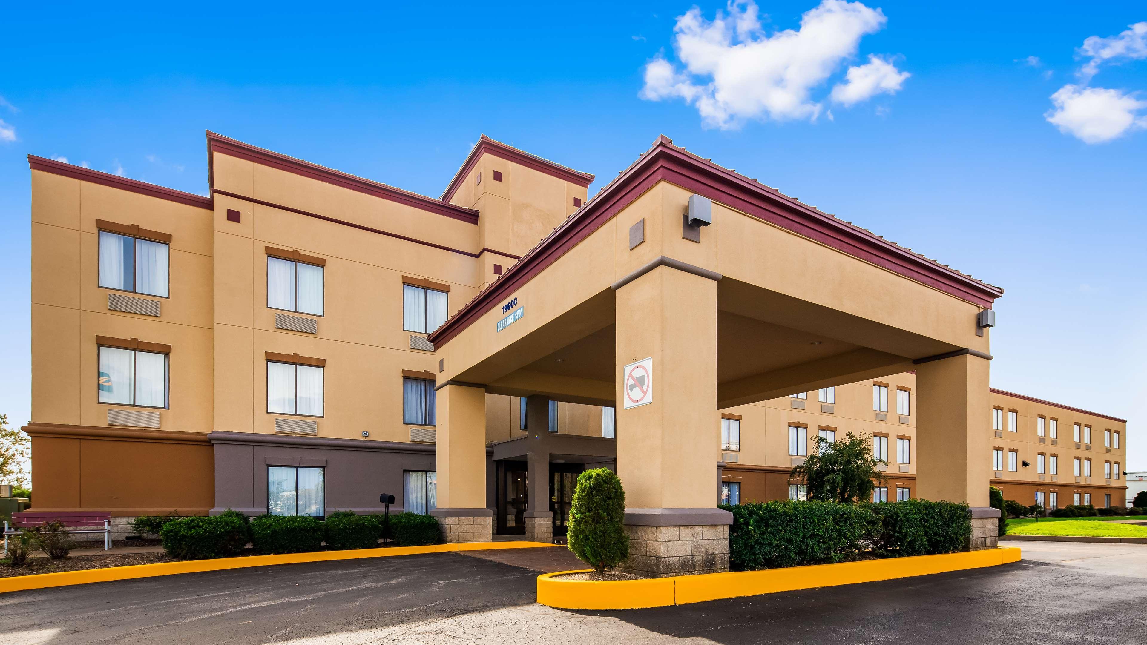 Red Roof Inn Evansville Stacer Bagian luar foto