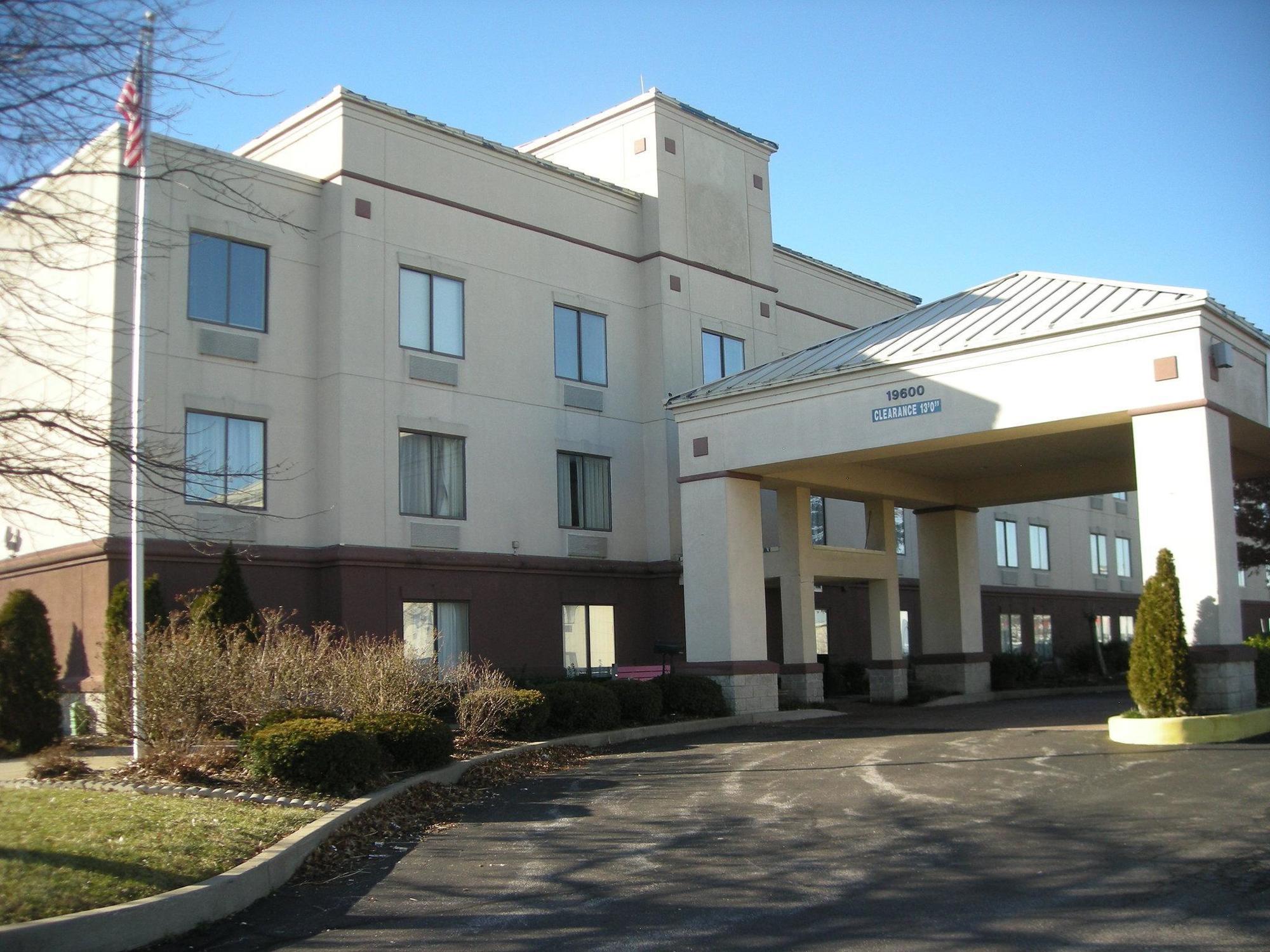 Red Roof Inn Evansville Stacer Bagian luar foto