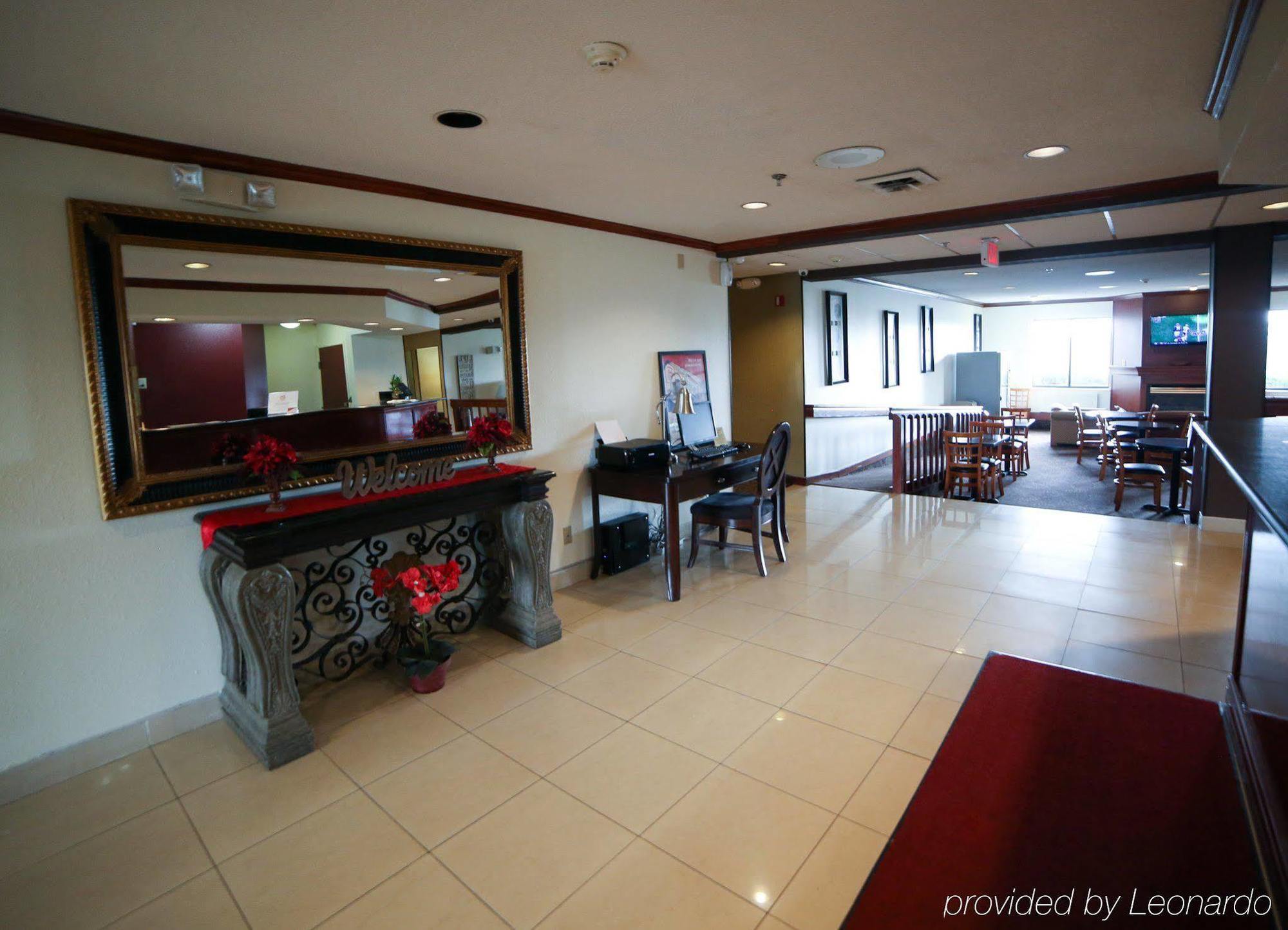 Red Roof Inn Evansville Stacer Bagian luar foto