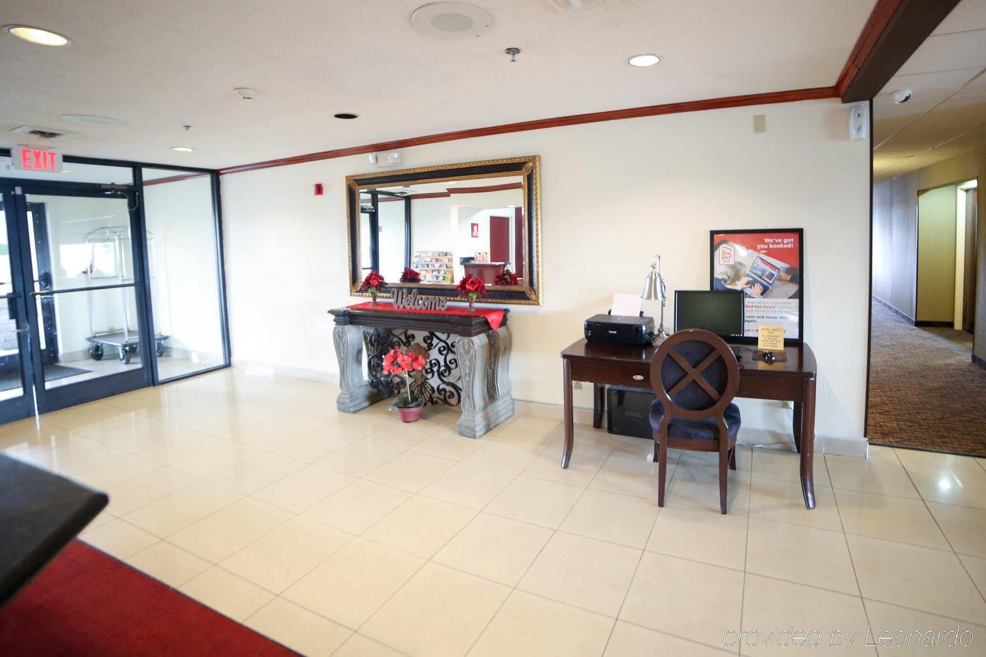 Red Roof Inn Evansville Stacer Bagian luar foto