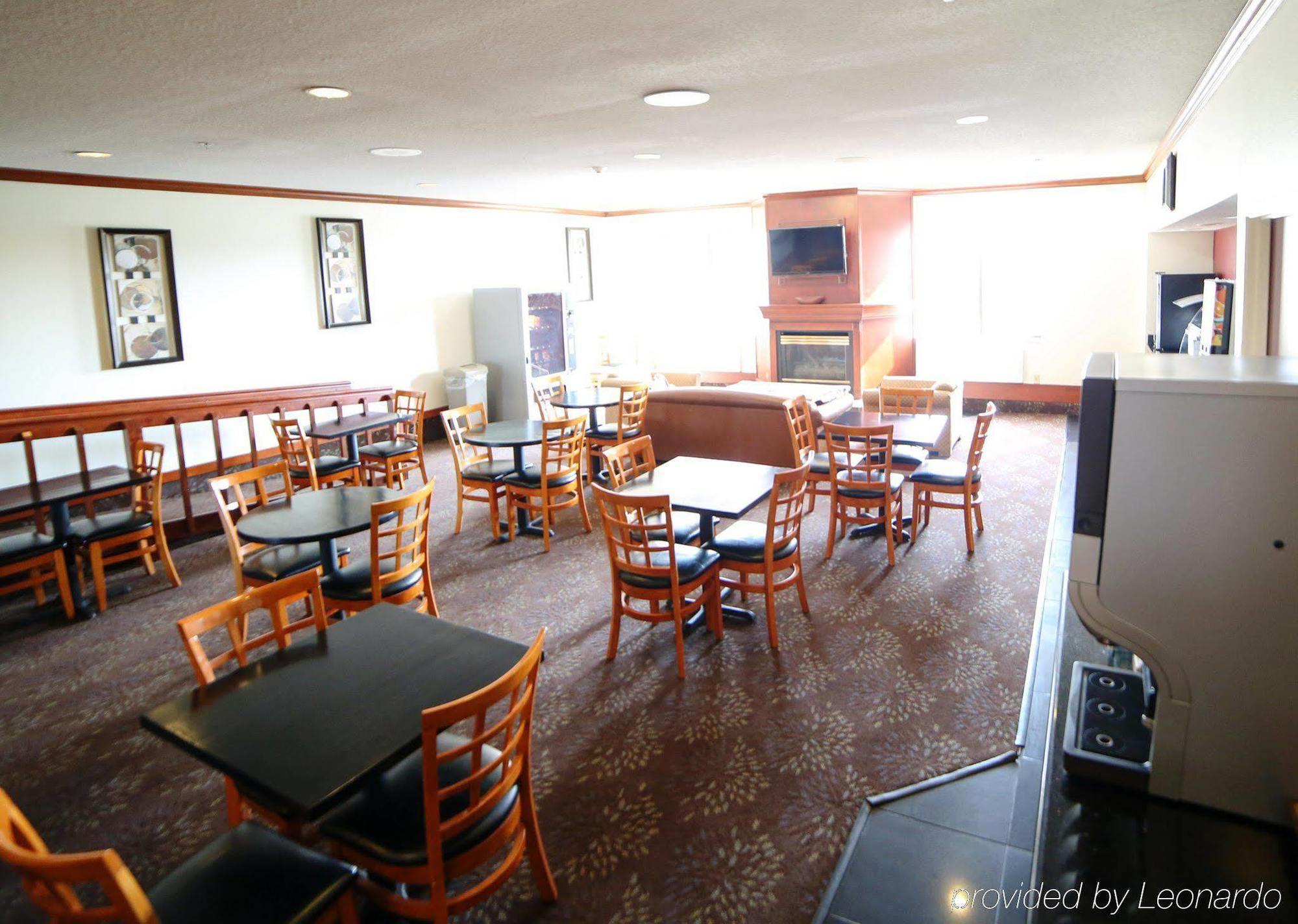 Red Roof Inn Evansville Stacer Bagian luar foto