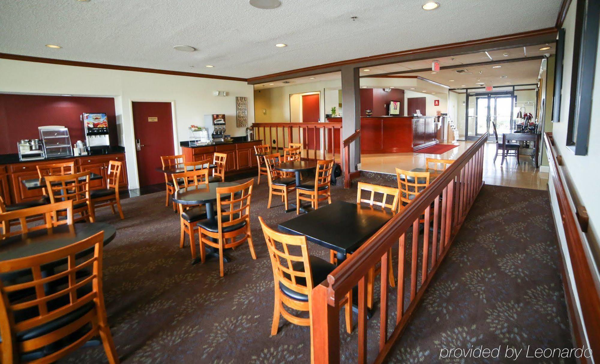 Red Roof Inn Evansville Stacer Bagian luar foto
