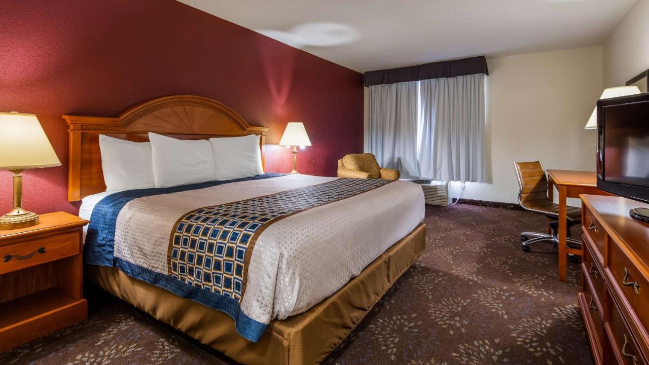 Red Roof Inn Evansville Stacer Bagian luar foto